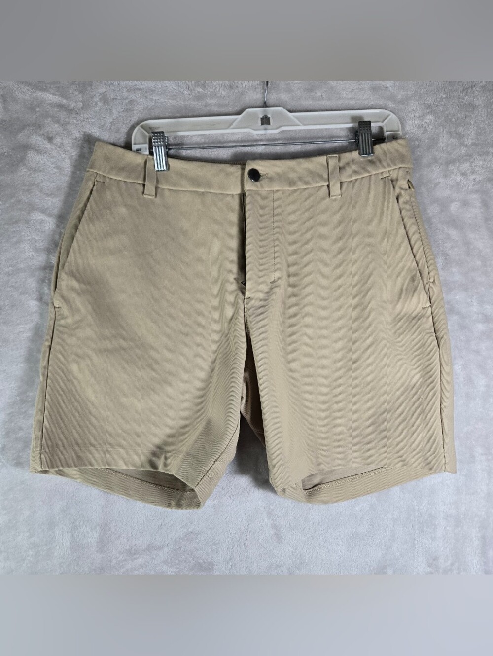 Lululemon Commission Corduroy Shorts Mens Size 32 Classic Fit Chinos Tan 7”
